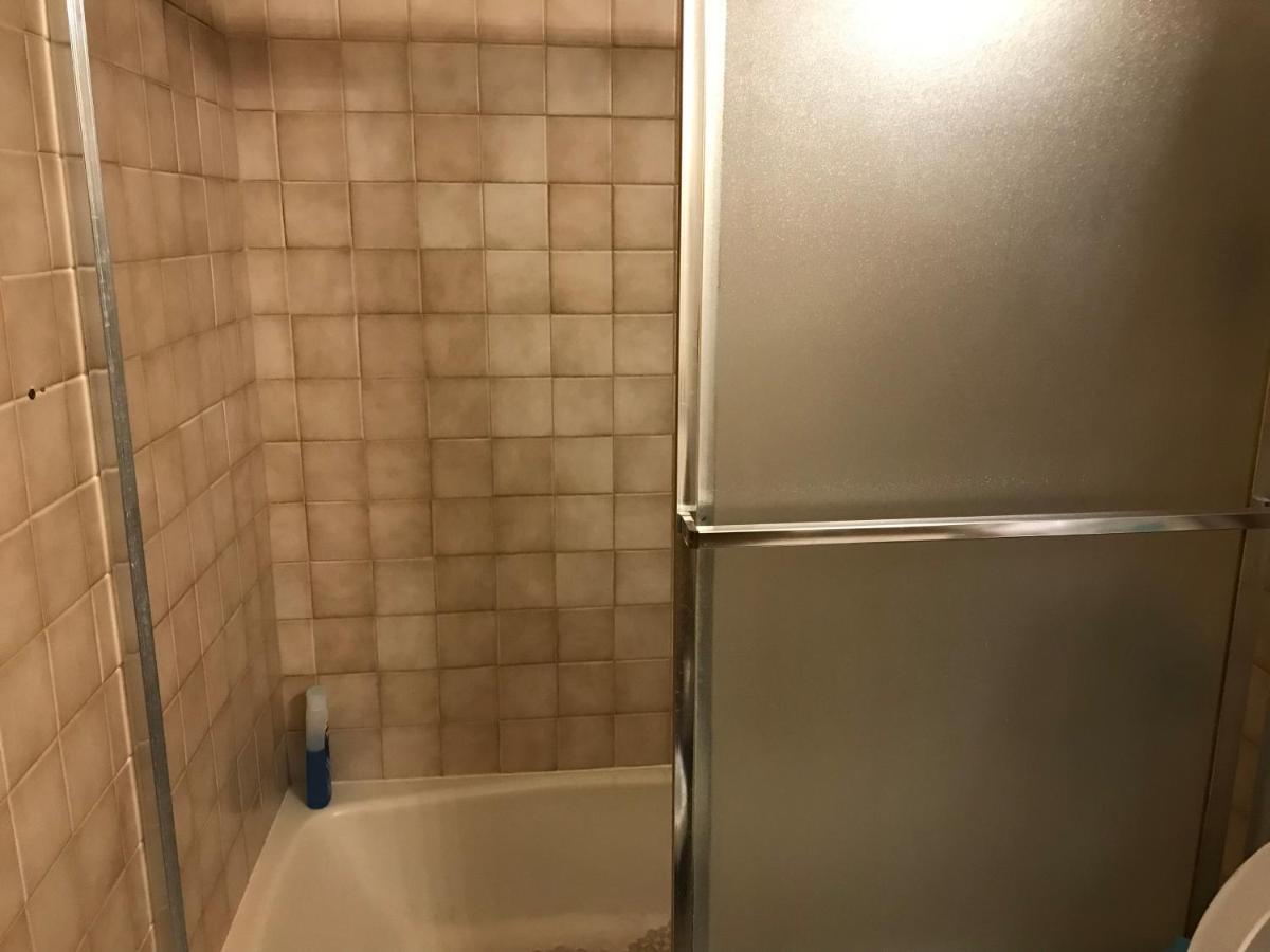 Privatunterkunft New Bedroom Queen Size Bed At Vegas For Rent-4